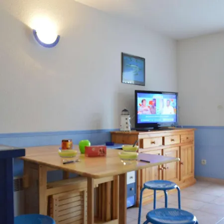 Holiday home Pavillon Avec Terrasse, 6 Couchages, A 250m De La Et 600m Des Commerces - - Fr-1-229b-68 Narbonne